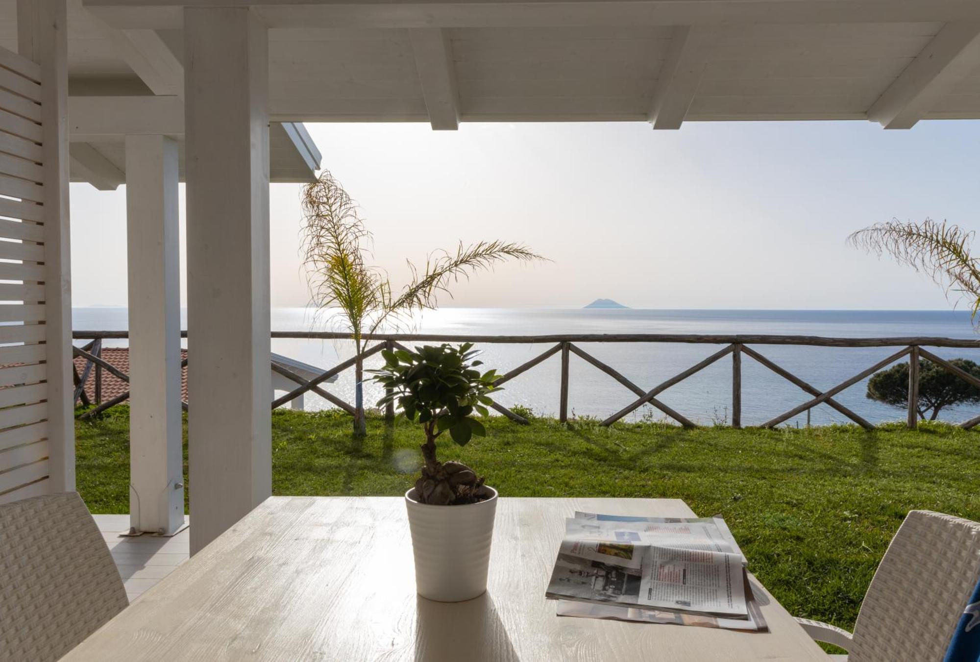 Midenza Seaside & Nature Retreat Capo Vaticano Chambre photo
